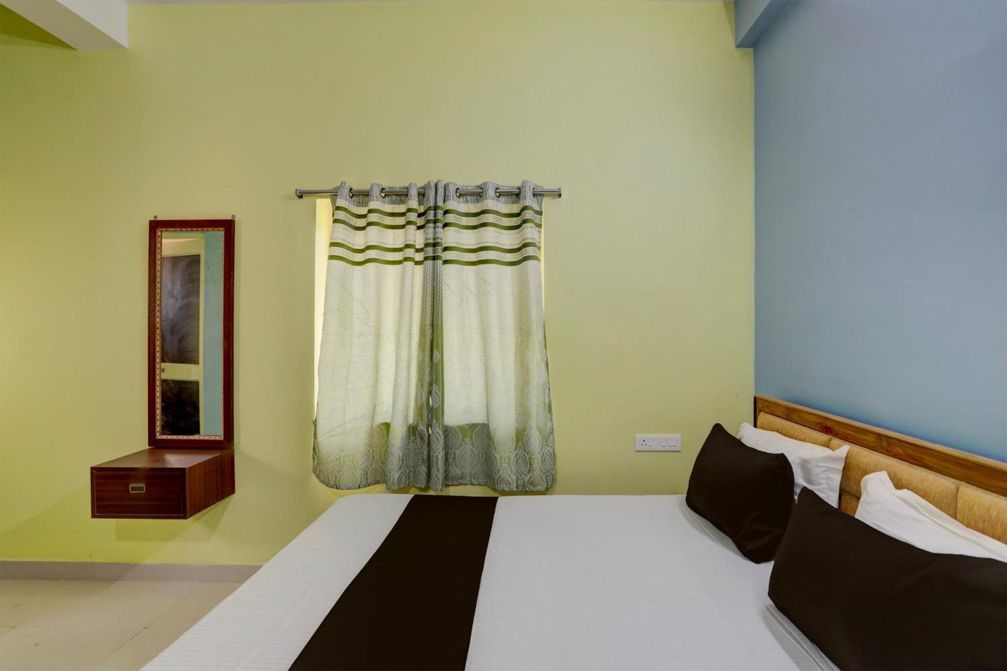 Hotel O Laxmi Narayan Kalyani Mandap บูบันเนสชวาร์ ภายนอก รูปภาพ